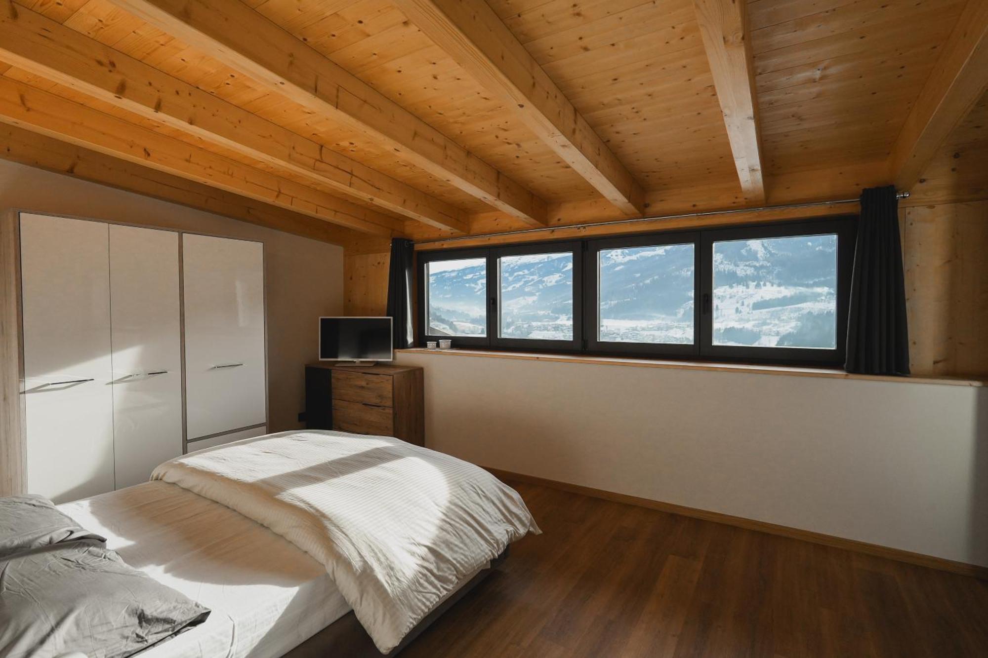 Mountain Deluxe 27 Apartments Con Wellness Cavalese Dış mekan fotoğraf